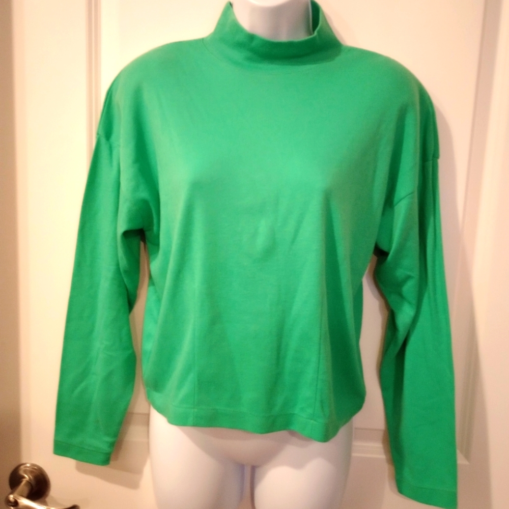 VINTAGE 90's Cropped Green w Shoulder Pads Shirt Lady's M BUTTONS UP BACK